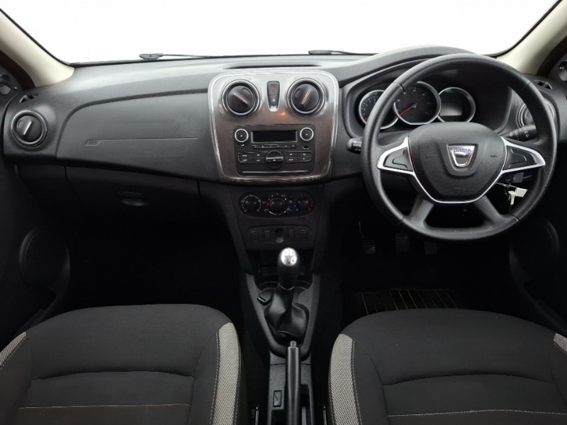 Used Dacia Sandero Stepway 2017 for sale - 77522481: Photo 2