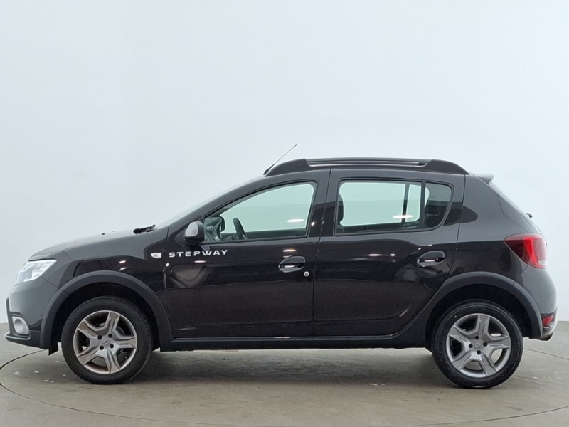 Used Dacia Sandero Stepway 2017 for sale - 77522481: Photo 4