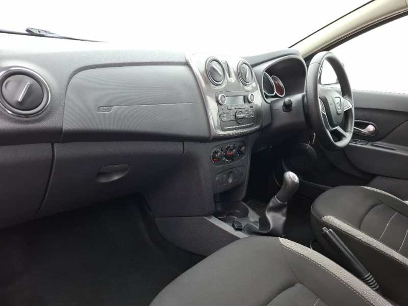 Used Dacia Sandero Stepway 2017 for sale - 77522481: Photo 5