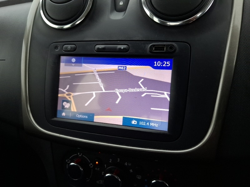 Used Dacia Sandero Stepway 2016 for sale - 76392918: Photo 17