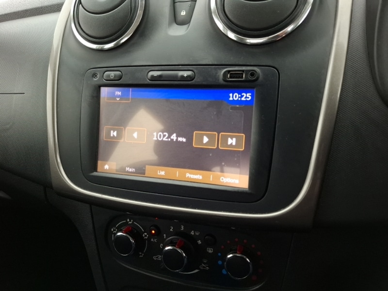 Used Dacia Sandero Stepway 2016 for sale - 76392918: Photo 18