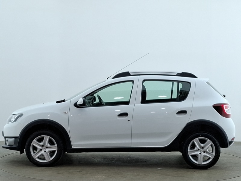 Used Dacia Sandero Stepway 2016 for sale - 76392918: Photo 4