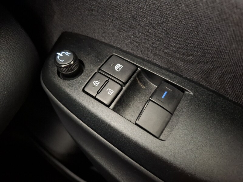 Used Toyota Yaris 2023 for sale - 77433248: Photo 18