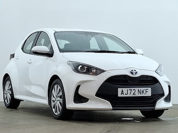 Used Toyota Yaris 2023 for sale - 77433248: Photo