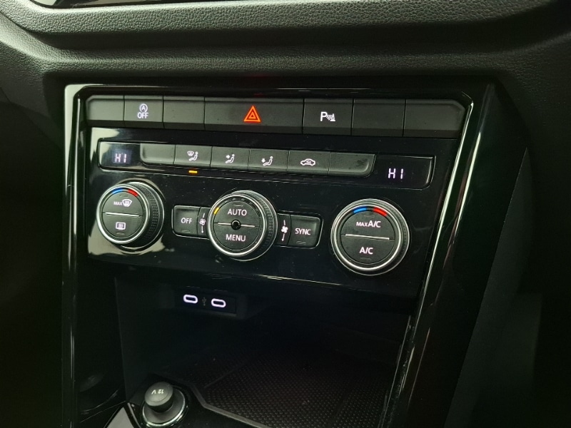 Used Volkswagen T-Roc 2021 for sale - 77333638: Photo 18