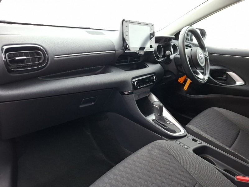 Used Toyota Yaris 2022 for sale - 77948107: Photo 5