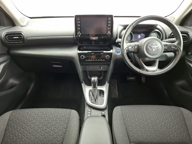 Used Toyota Yaris Cross 2022 for sale - 76773897: Photo 2