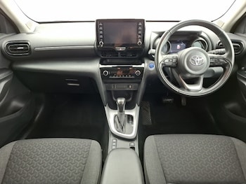 Used Toyota Yaris Cross 2022 for sale - 76773897: Photo