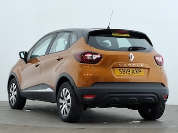 Used Renault Captur 2019 for sale - 78621738: Photo