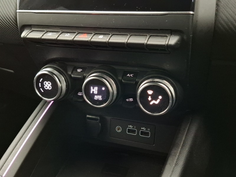 Used Renault Clio 2023 for sale - 76533080: Photo 16