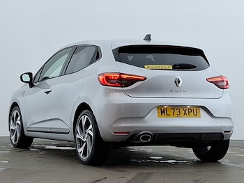 Used Renault Clio 2023 for sale - 76533080: Photo