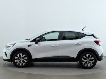 Used Renault Captur 2023 for sale - 78283500: Photo