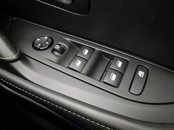 Used Peugeot 208 2022 for sale - 76199403: Photo 19