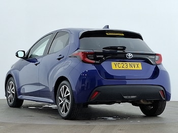 Used Toyota Yaris 2023 for sale - 78567636: Photo