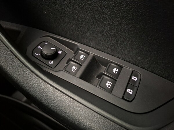 Used Skoda Karoq 2024 for sale - 76238323: Photo 19