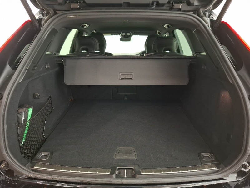 Used Volvo XC60 2024 for sale - 77197401: Photo 8