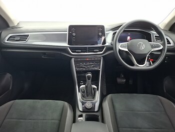 Used Volkswagen T-Roc 2023 for sale - 78169499: Photo