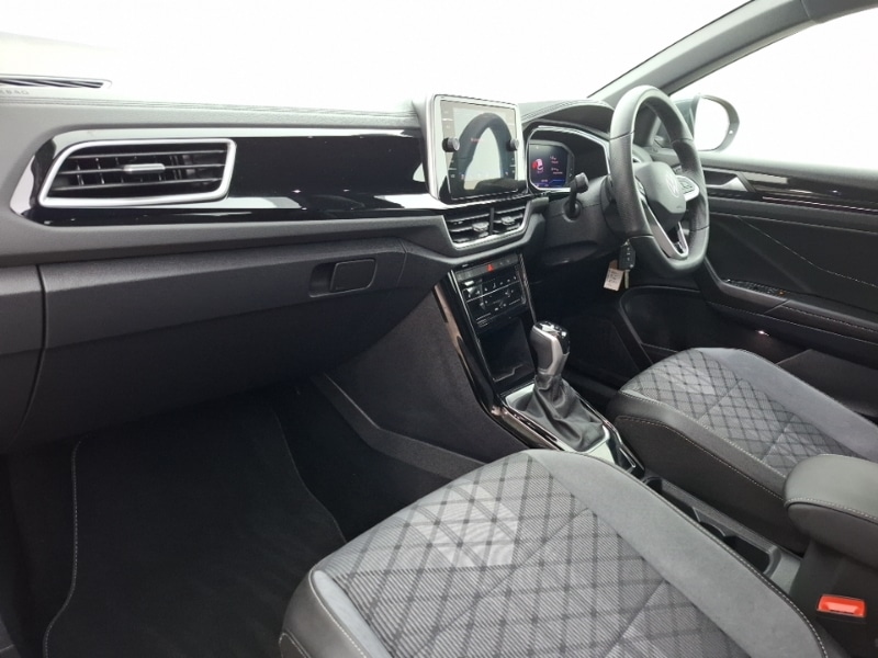 Used Volkswagen T-Roc 2025 for sale - 77149899: Photo 5