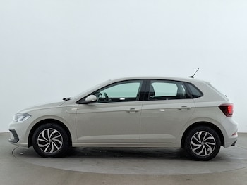 Used Volkswagen Polo 2024 for sale - 79144229: Photo