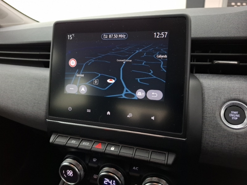 Used Renault Clio 2025 for sale - 77453879: Photo 18