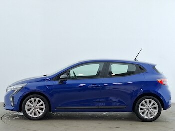 Used Renault Clio 2025 for sale - 77453879: Photo