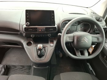 Used Citroen Berlingo 2024 for sale - 79310844: Photo