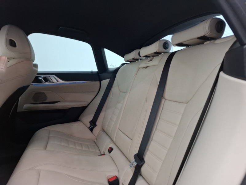 Used BMW i4 2023 for sale - 76893534: Photo 6