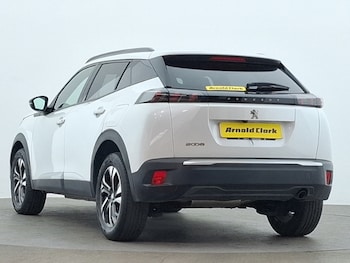Used Peugeot 2008 2022 for sale - 79610520: Photo