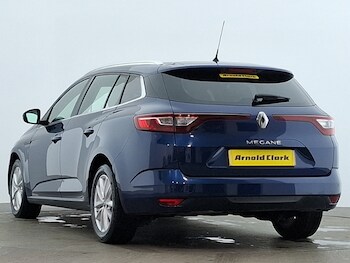 Used Renault Megane 2020 for sale - 77000008: Photo
