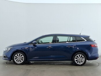 Used Renault Megane 2020 for sale - 77000008: Photo