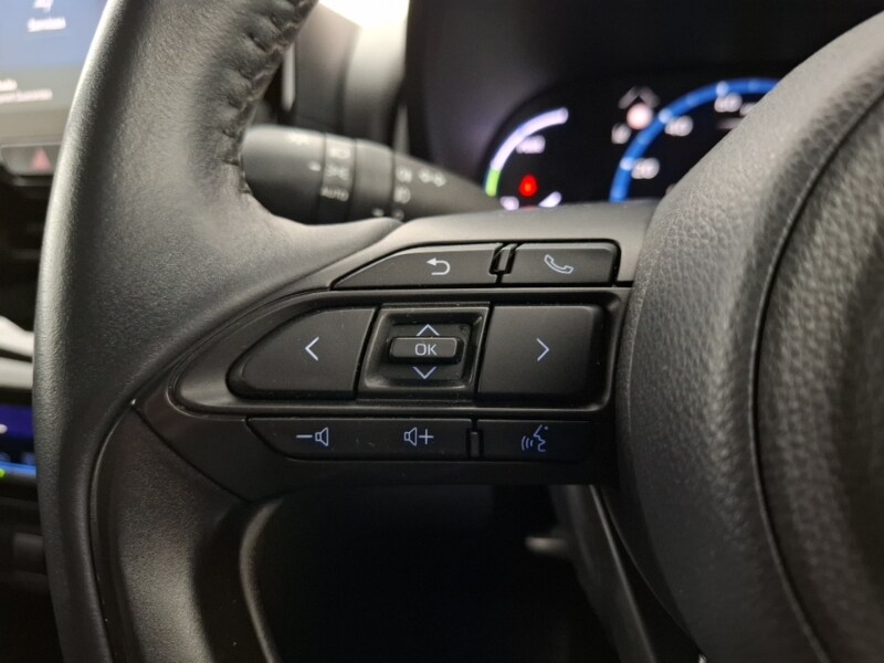 Used Toyota Yaris Cross 2023 for sale - 76208155: Photo 14