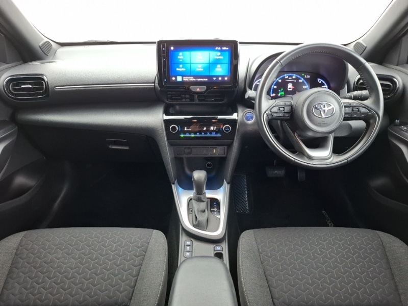 Used Toyota Yaris Cross 2023 for sale - 76208155: Photo 2