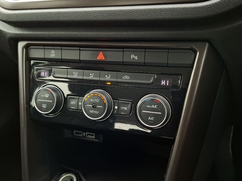 Used Volkswagen T-Roc 2018 for sale - 77982200: Photo 16