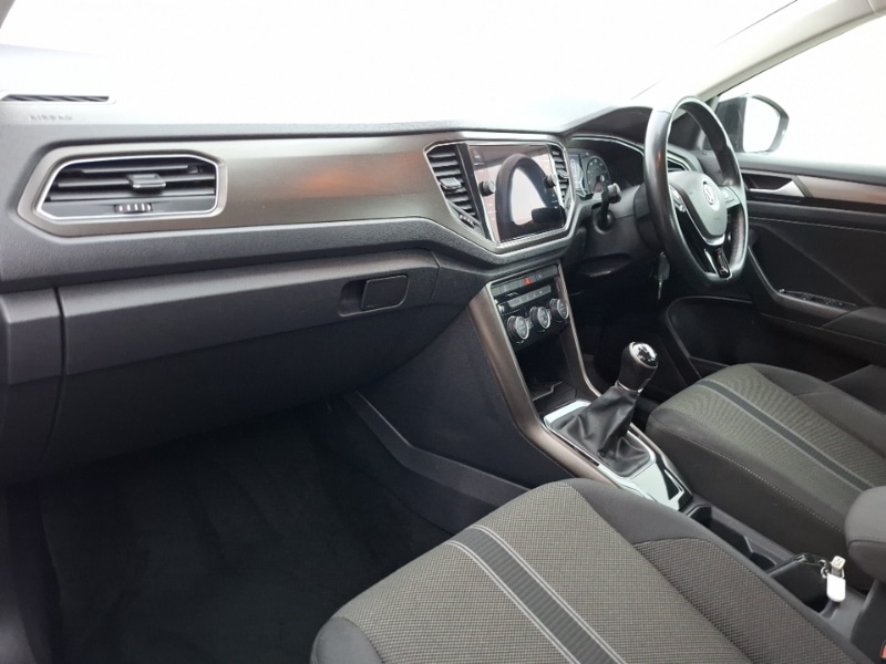 Used Volkswagen T-Roc 2018 for sale - 77982200: Photo 5