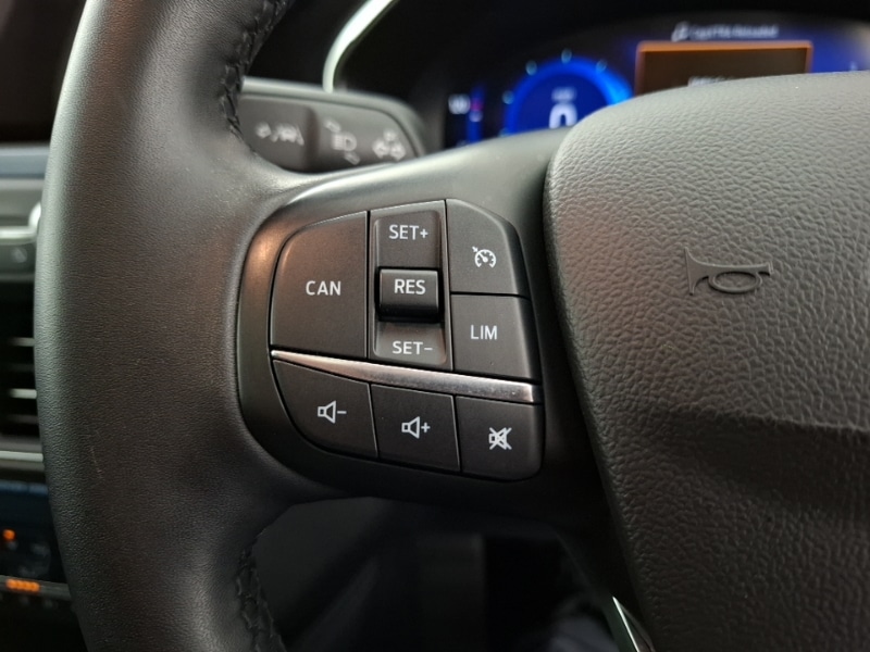 Used Ford Focus 2021 for sale - 76893504: Photo 15