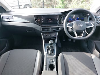 Used Volkswagen Polo 2024 for sale - 75526282: Photo