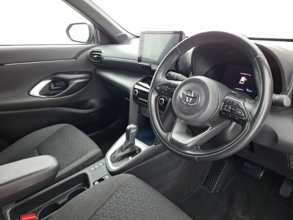 Used Toyota Yaris Cross 2022 for sale - 76237984: Photo 12