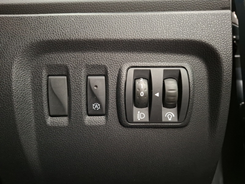 Used Renault Captur 2017 for sale - 77721857: Photo 19