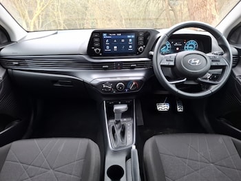 Used Hyundai BAYON 2023 for sale - 79332836: Photo