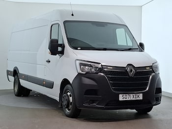 Renault Master feature image