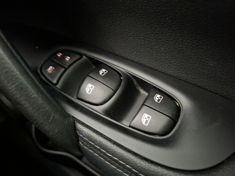 Used Nissan Qashqai 2018 for sale - 77846811: Photo 18