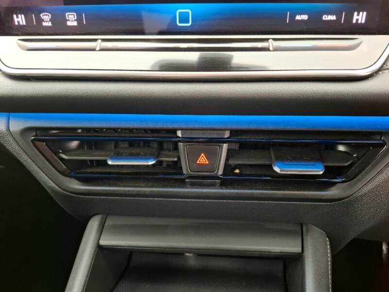 Used Volkswagen Tiguan 2024 for sale - 76613820: Photo 14