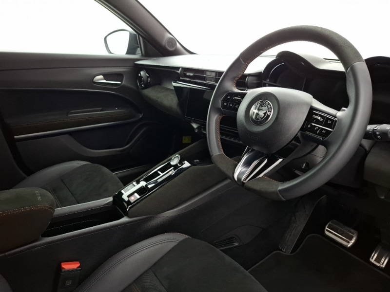 Used Alfa Romeo Junior 2025 for sale - 78040802: Photo 12