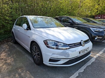 Used Volkswagen Golf 2018 for sale - 78342325: Photo