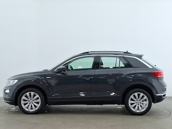 Used Volkswagen T-Roc 2019 for sale - 77428671: Photo