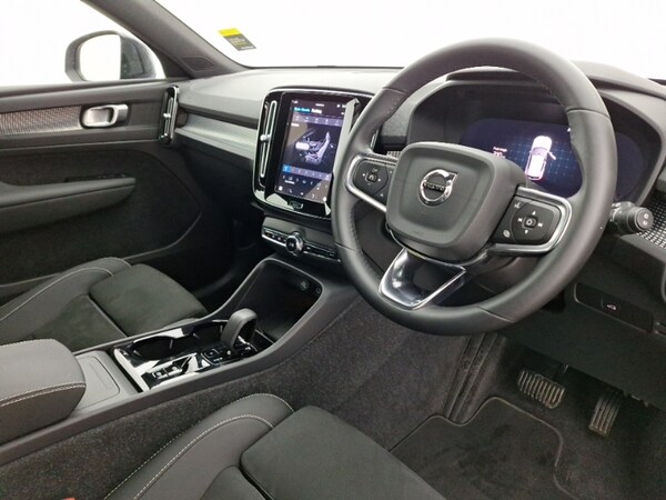Used Volvo XC40 2024 for sale - 75732039: Photo 12