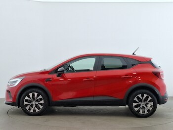 Used Renault Captur 2022 for sale - 77536499: Photo