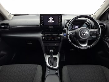 Used Toyota Yaris Cross 2022 for sale - 76970121: Photo