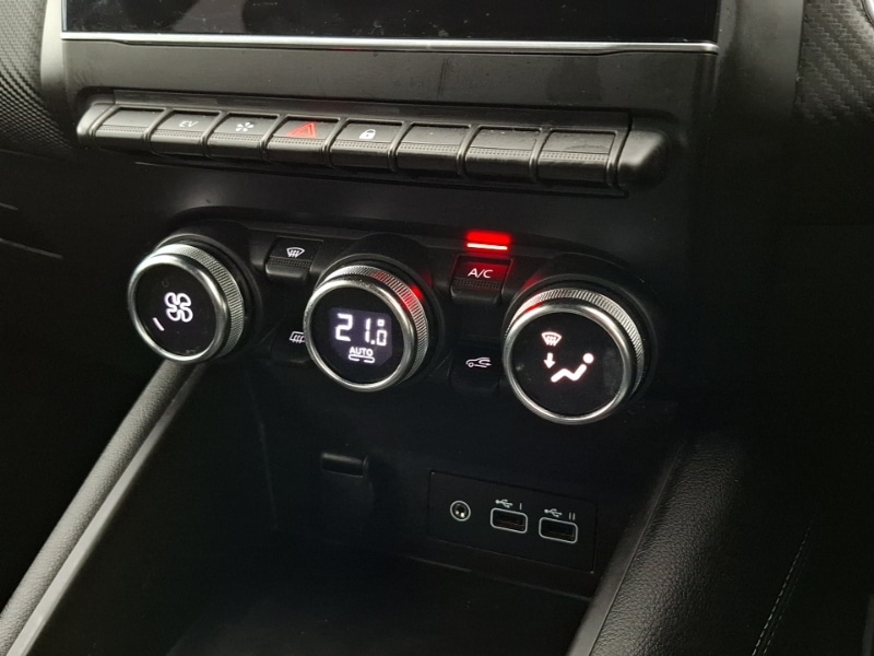 Used Renault Captur 2023 for sale - 77960451: Photo 17