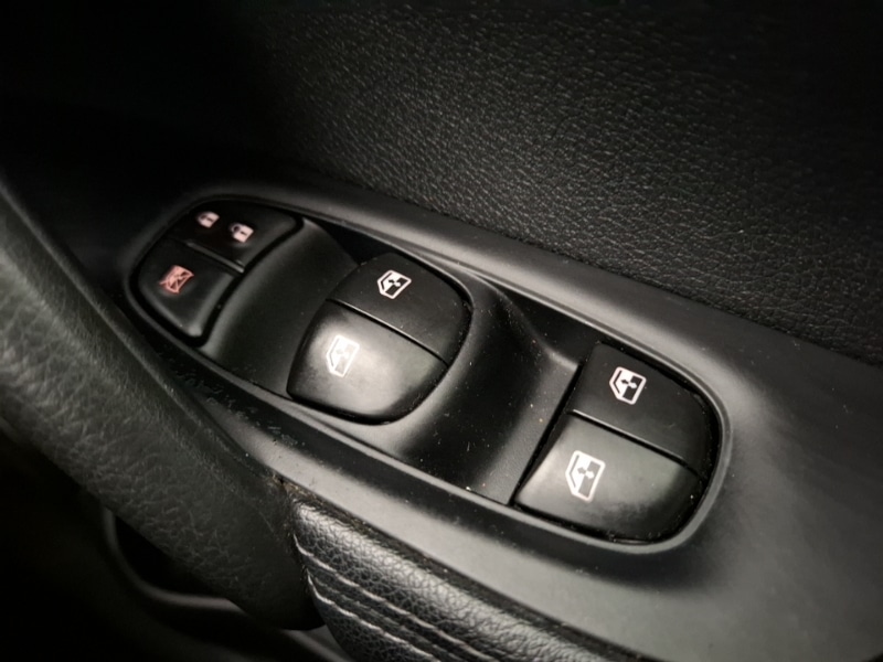 Used Nissan Qashqai 2018 for sale - 77815838: Photo 18